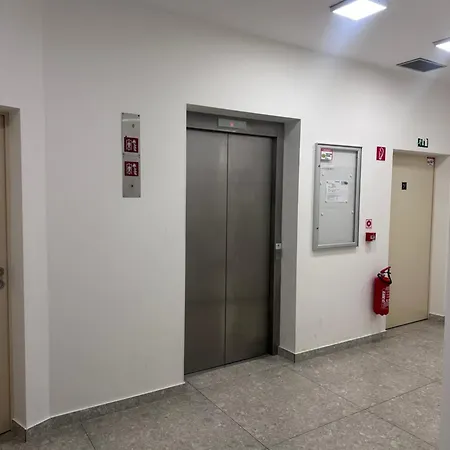 Апартаменти Mytna 50 Братислава